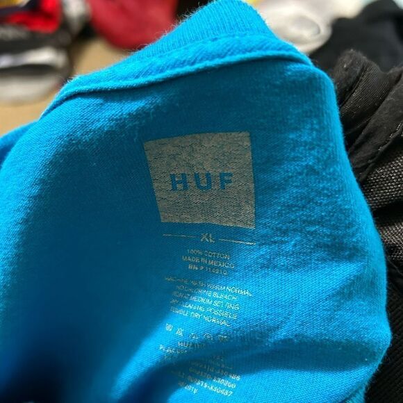 Huf Tshirt  - Picture 2 of 3